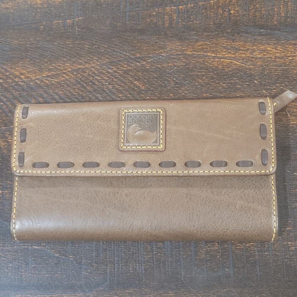 Dooney & Bourke Florentine Leather Continental Clutch Wallet Brown W/ Red Lining